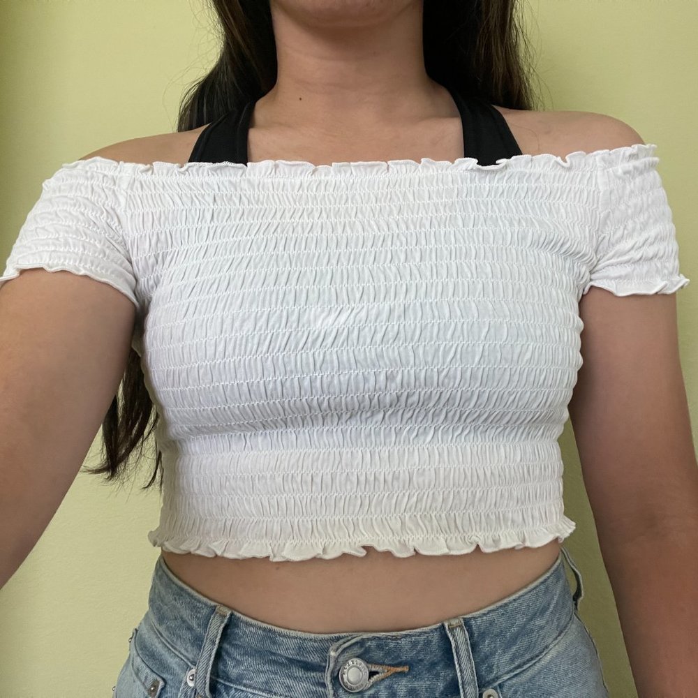 White ruched crop top, off the shoulder sleeves | H&M
